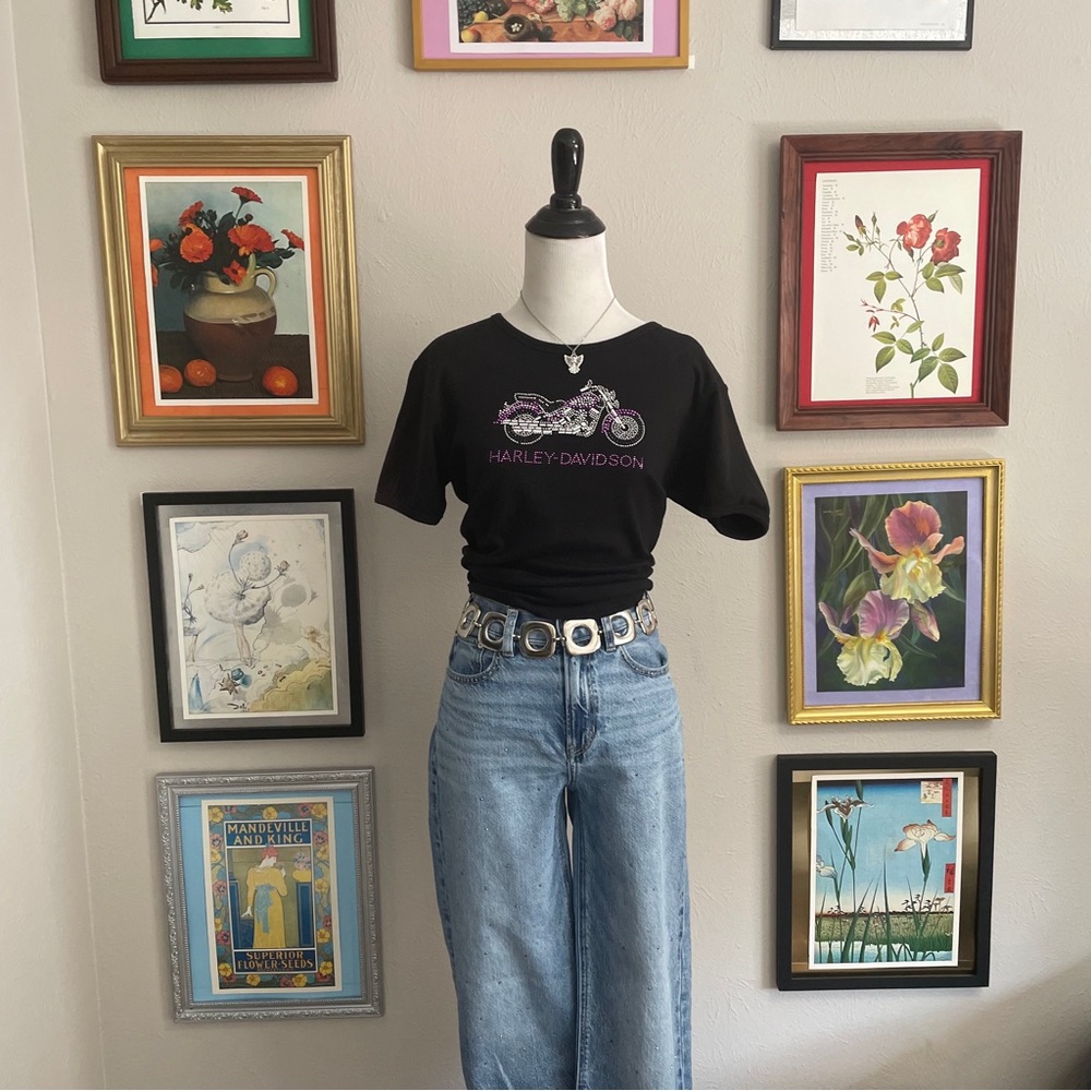 Harley-Davidson Black Graphic Tee with Purple Rhinestone Motorcycle